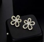 Fashionable Light Luxury high-end Pearl Necklace Combo Set - Image 4